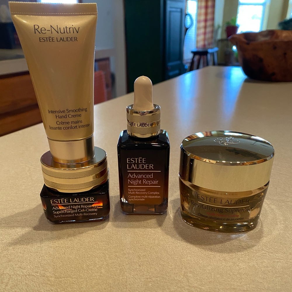 Estee Lauder Re-Nutriv and Advanced Night Repair Set